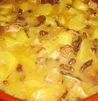 Cazuela de patatas con pollo 