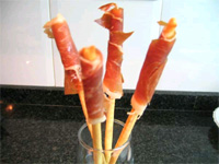 Palitos de pan con jamón