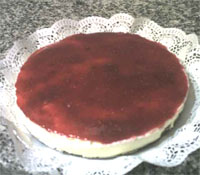 Tarta de queso y mermelada de fresa