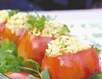 Tomates rellenos con choclo 