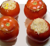 Tomates rellenos de huevo
